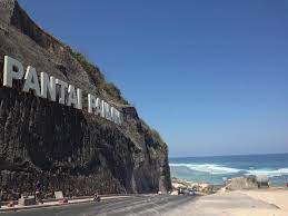 Karena itulah saat berkunjung ke pantai ini, jangan lupa siapkan kamera terbaik agar kita bisa terpuaskan berburu spot foto yang ada. Pantai Pandawa Bali Dengan Beragam Keindahan Yang Ditawarkannya