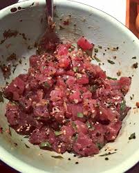 Tartare De Thon Rouge A La Coriandre Et Chips De Prosciutto Sushi A La Maison En 2020 Tartare De Thon Rouge Tartare De Thon Thon Rouge