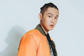 He was dating justine who at the time was close friends with kylie.kylie just has been on savage mode every since she had stormi i love it travis and asap rocky look alike. Female Gp 2016 Kelvin Chan Pulls Off Asap Rocky S Braids Effortlessly