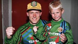 Schmeichel inherited his middle name. Bramkarska Familia Z Polskimi Korzeniami Poznajcie Tolka Schmeichela Weszlo Com