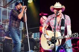 In this extra exclusive, luke bryan talks to extra special correspondent alecia davis about his sunset repeat tour, his love for cma fest, his secret. Jason Aldean And Luke Bryan Have Matching Tattoos