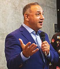 Titans continue collecting awards