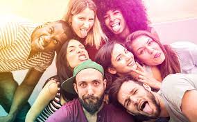 Even those who don't know any hindi! Best 11 Bollywood Friendship Songs Dedicate To Your Best Friends Voylla