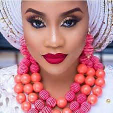 Lip and eyebrows Online & Offline. Coaching 1:1