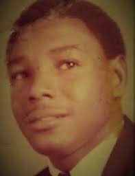 Ernestine Collins's Instagram, Twitter & Facebook