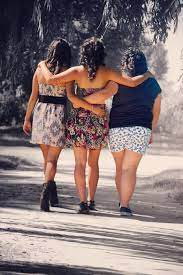 Three Best Friends Senior Pic Friend Photoshoot Best Friend Photoshoot Best Friend Poses