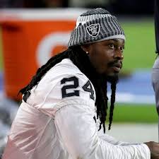 Of course, that wasn't the end for beast mode. Raiders Marshawn Lynch Ejected After Making Contact With Official Abc7 San Francisco
