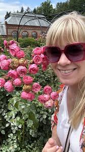 Botanical Garden Style Guide: Casual Chic Comfort for Strolling