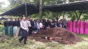 We did not find results for: Ada Silet Berdarah Di Rumah Mantan Wakapolda Sumut Yang Tewas Dengan Kaki Terikat Halaman All Tribun Lampung