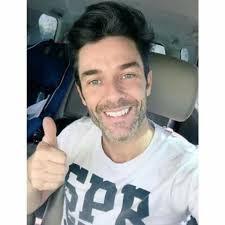 Mariano martinez (tv actor) was born on the 5th of december, 1978. No Oficial Mariano Martinez Home Facebook