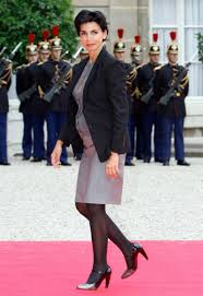 Elle reprend son poste de ministre 5 jours seulement après l'accouchement. Messy Paternity Scandal Sheds Light On Sex Lives Of France S Elite The Star