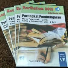 Komponen rpp 1 lembar akidah akhlak kelas 7 kurikulum 2013 yang kami bagikan memuat 3 komponen utama yaitu tujuan pembelajaran, langkah pembelajaran, dan penilaian pembelajaran (assesment). Jual Produk Smp Mts Kelas Vii Viii Murah Dan Terlengkap Juni 2020 Bukalapak