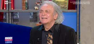 Riccardo fogli (born in pontedera, italy, october 21, 1947) is a famous italian musician. Riccardo Fogli Pooh Stavano Entrando In Gamba Tesa Nella Mia Vita Privata