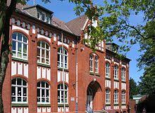 Auch die vier öffentlichen und drei privaten hochschulstützpunkte in der stadt sind mit aufgeführt. Liste Der Schulen In Der Stadt Dortmund Wikipedia