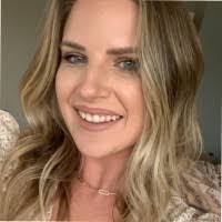 Erin Mcneal's Instagram, Twitter & Facebook