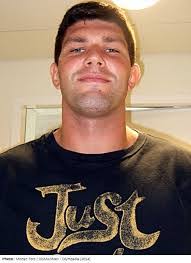 Robert Urbanek's Instagram, Twitter & Facebook