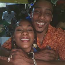 Noëlle Santos 📚🔌 (@1st.noelle) • Instagram photos and videos