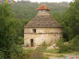 Epingle Sur Colombier Pigeonnier