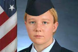 A former government contractor who pleaded guilty to leaking classified information to the media has been released from prison to a halfway house after nearly four years of incarceration. Yhi6w4vy Bmm0m