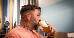 Deze informatie is onderdeel van stamboom de groot van michel janssen op genealogie online. Theo Janssen Lanceert Zijn Dikke Prins Sterk Blond En Fruitig Arnhem Destentor Nl