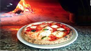 Sergio pérez dominó los entrenamientos en bakú. Por Que Es Diferente La Pizza Napolitana De Las Otras Pizzas Cnn Video