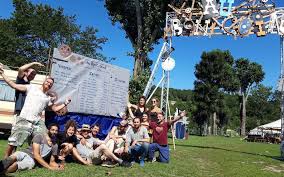 Maybe you would like to learn more about one of these? Thomery Le Festival Au Bon Coin Deploie Ses Ailes Le Parisien