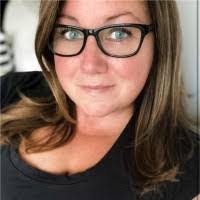 Amanda Heald's Instagram, Twitter & Facebook