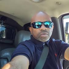 You got some style, man! 😍 My sister and I are both widows. My name is  Louisa. I drove up to you, and I mean it! 💃 I told you before, I'm