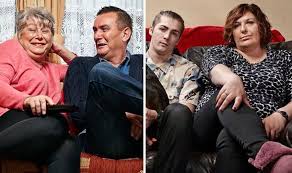 Gogglebox is a weekly television review programme which is narrated by caroline aherne. Gogglebox Stars Salaries Revealed How Much Do The Cast Earn Tv Radio Showbiz Tv Express Co Uk