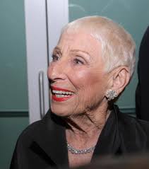 I had met her a few times. A lovely, kind lady. Baruch Dayan ha Emet. May  her memory serve as a blessing.