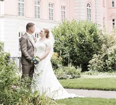 Verkäufer aus dem ausland können ihnen artikel regulär über einen internationalen versandservice zuschicken. Fotografie Hochzeit Jever Hochzeitsfotos Im Schloss Trauung Reportage