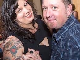 Kari Mote's Instagram, Twitter & Facebook