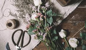 In this instructable, i'll show you. Fashion Archives The History Of Floral Fabrics In Fashion