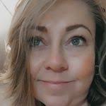 Kari Burkett's Instagram, Twitter & Facebook