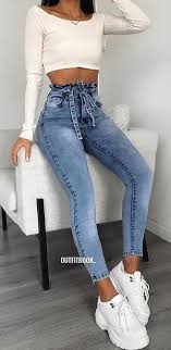 White Boat Neck Long Sleeved Crop Top And Blue Jeans Summer Outfits Summer Outfits Cute Outfits Style Jeans Summer