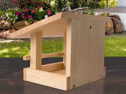 Idee Thema Holz Im Garten Auf Dem Balkon Gartenfest Pflanzen Tiere Dekorieren Schlagworte Fruhjahrsommerherb Vogelhauschen Vogelhaus Selber Bauen Haus
