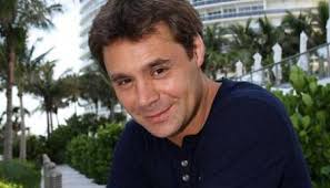 Milan-Napoli: San Siro rende omaggio con affetto al giornalista Claudio  Lippi