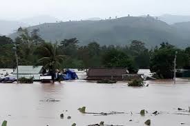 Mưa lũ bất thường tại miền Trung: Thương vong tăng lên tới 128 người