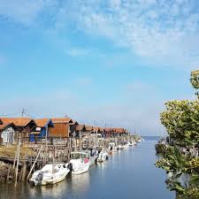 Port De Larros Que Dire Face A Ce Paysage Manoleofantaisies Mer Sea Bateau Boat Cielbleu Bluesky Por Bassin D Arcachon Paysage Arcachon