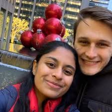 Lauren Helm (@laurenhelm1)