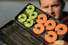 Rigs In The Eyes Of Tom Maker