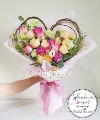 Make someone you love smiles with our beautiful flowers. Heart Me Pastel Toko Bunga Online Florist Parcel Bunga Papan Kadoplus