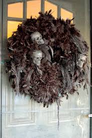 It's time to start thinking about how to decorate your home for the quickly approaching halloween season and why not start with a diy wreath to adorn your front door? Halloween Wreath The Art Of Doing Stuff