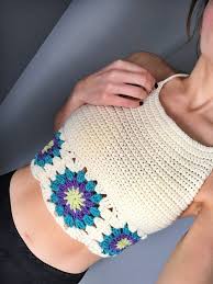 Follow this free pattern to make blankets or accessories for babies, kids, teens, and more. I Ve Never Liked The Cold And Only Enjoy Snow During The Holidays So I Can N Crochet Crop Top Pattern Crochet Halter Top Pattern Granny Square Crochet Pattern