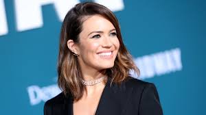 Amanda leigh moore was born in nashua, new hampshire, on april 10, 1984, to stacy (friedman), a former news reporter, and don moore, an airline. This Is Us Star Mandy Moore Explains Inspiration For New Album Sheknows