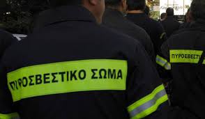 Πηγαίνοντας βορειότερα θα συναντήσετε τα λουτρά της ωραίας ελένης, περιοχή με ιαματικά νερά και γνωστό παραθεριστικό κέντρο με καθαρές παραλίες. Fwtia Sthn Anw Almyrh Korin8ias Ane3elegkth H Katastash Metabainei O Arxhgos Ths Pyrosbestikhs Madata Gr