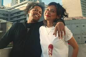 Tiga bulan setelah kami pacaran. Indah Permatasari Arie Kriting Menikah Ibu Sampai Mati Tak Ada Maaf Okezone Celebrity