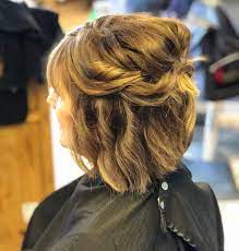 25 easy updos for medium hair. Mother Of The Bride Hairstyles 26 Elegant Looks For 2021