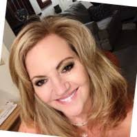 Catherine Logan's Instagram, Twitter & Facebook