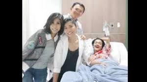 Kepergian pedangdut julia perez dikabarkan oleh adiknya, nia anggia. Kumpulan Berita Julia Perez Meninggal Dunia Sambil Gendong Anak Artis Ini Ziarah Ke Makam Jupe
